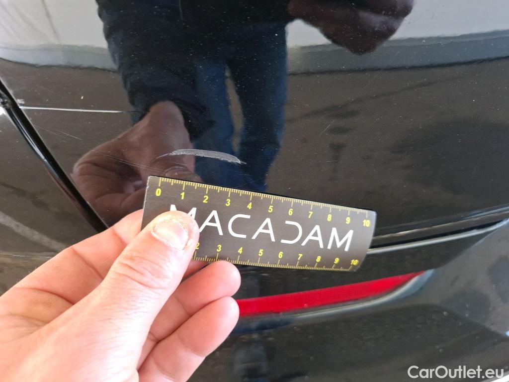  Opel   Grandland X Grandland X Elegance Business 1.5 130CV BVA8 E6d #23