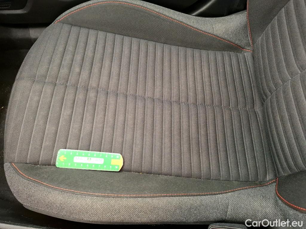  Peugeot  2008  Active Business 1.5 HDi 110CV BVM6 E6d #36