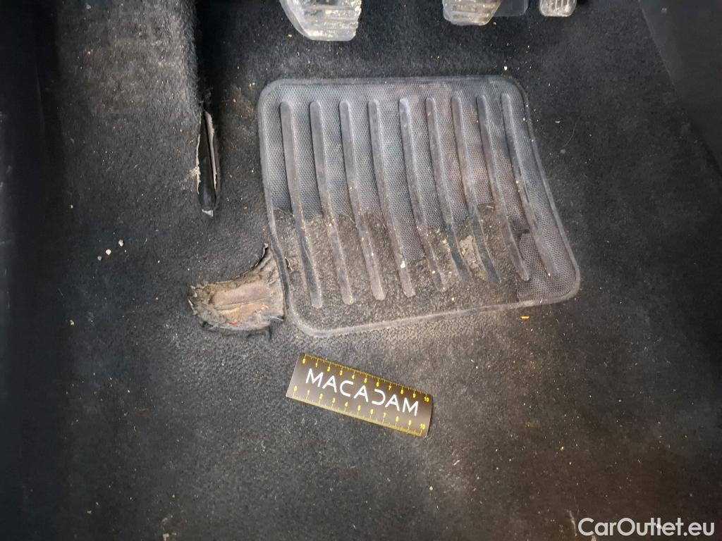  Peugeot  208  Affaire Premium 1.5 HDi 100CV BVM5 E6dT #1