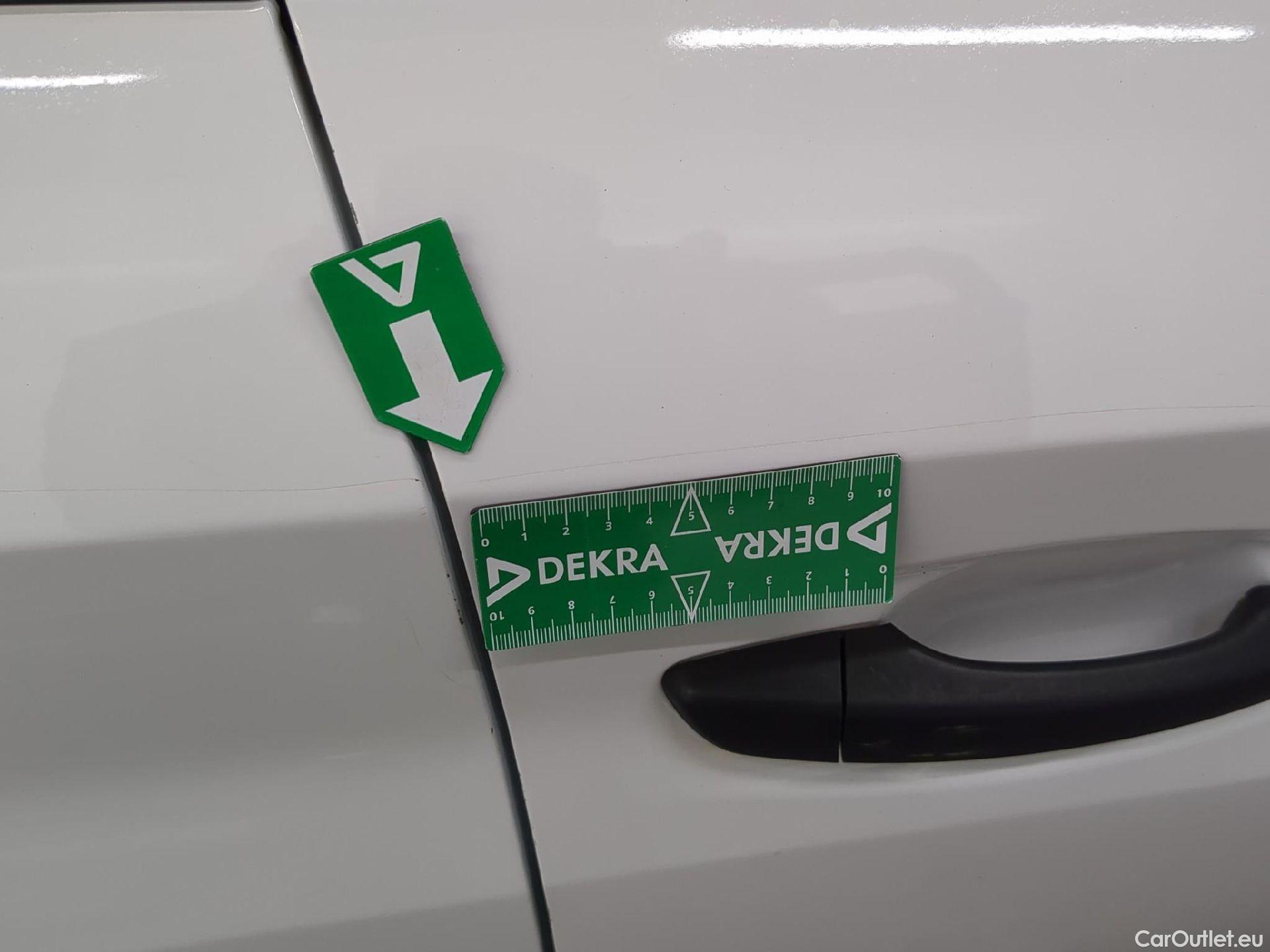  Peugeot  208  Premium 1.2 PureTech 75CV BVM5 E6d #10