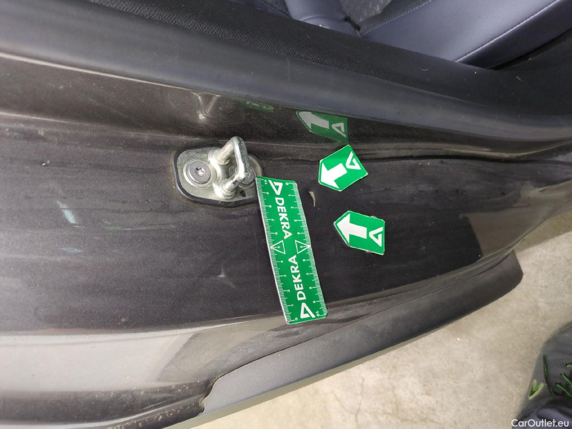  Peugeot  2008  Allure Business 1.5 HDi 130CV BVA8 E6d #14