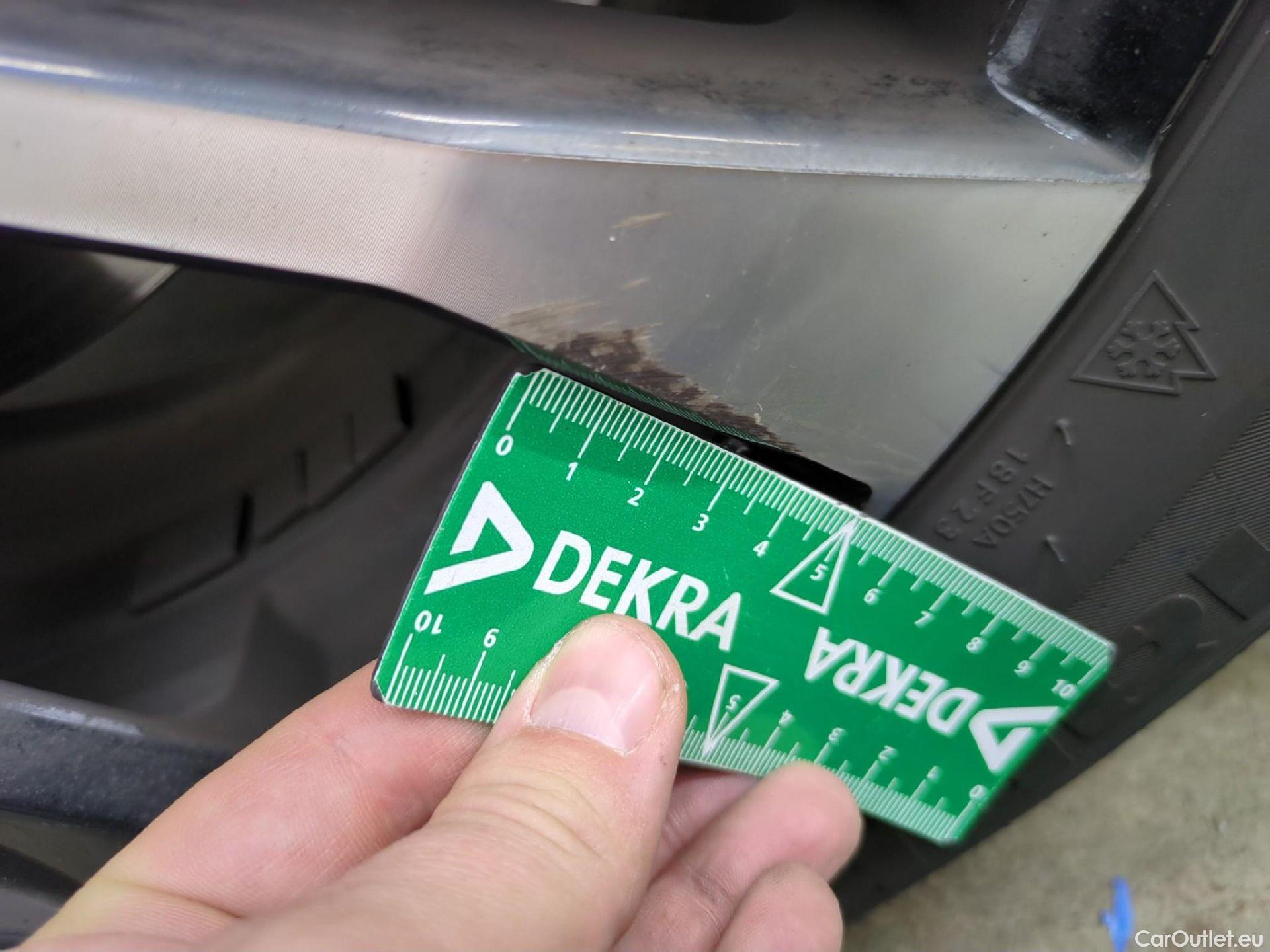  Peugeot  2008  Allure Business 1.5 HDi 130CV BVA8 E6d #2