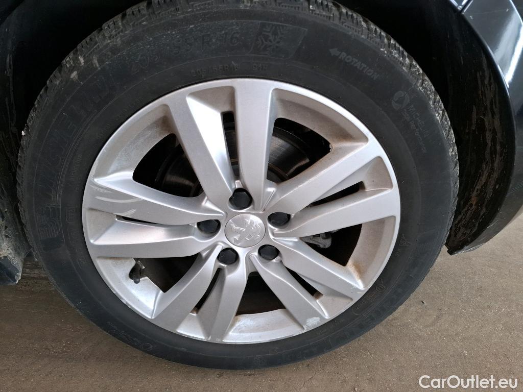  Peugeot  308  Active Business 1.2 PureTech 130CV BVA8 E6
 #32