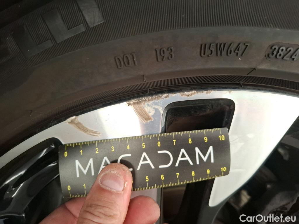  Opel   Grandland X Grandland X Elegance Business 1.5 130CV BVA8 E6d #40