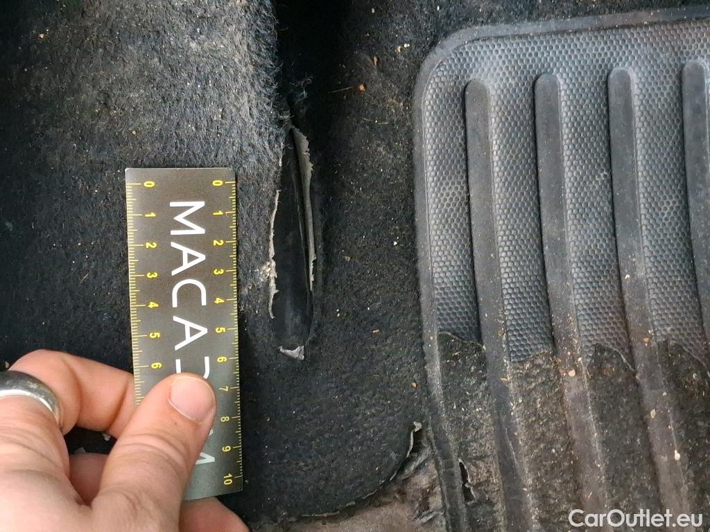  Peugeot  208  Affaire Premium 1.5 HDi 100CV BVM5 E6dT #4