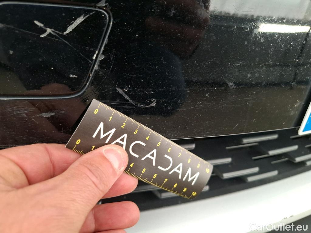  Opel   Grandland X Grandland X Elegance Business 1.5 130CV BVA8 E6d #32