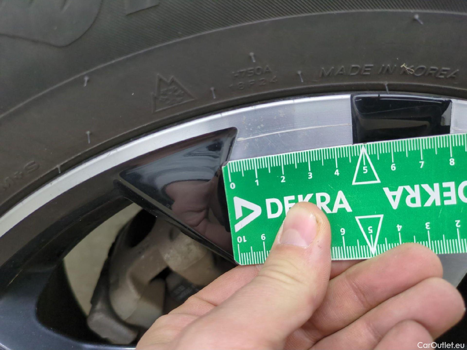  Peugeot  2008  Allure Business 1.5 HDi 130CV BVA8 E6d #4