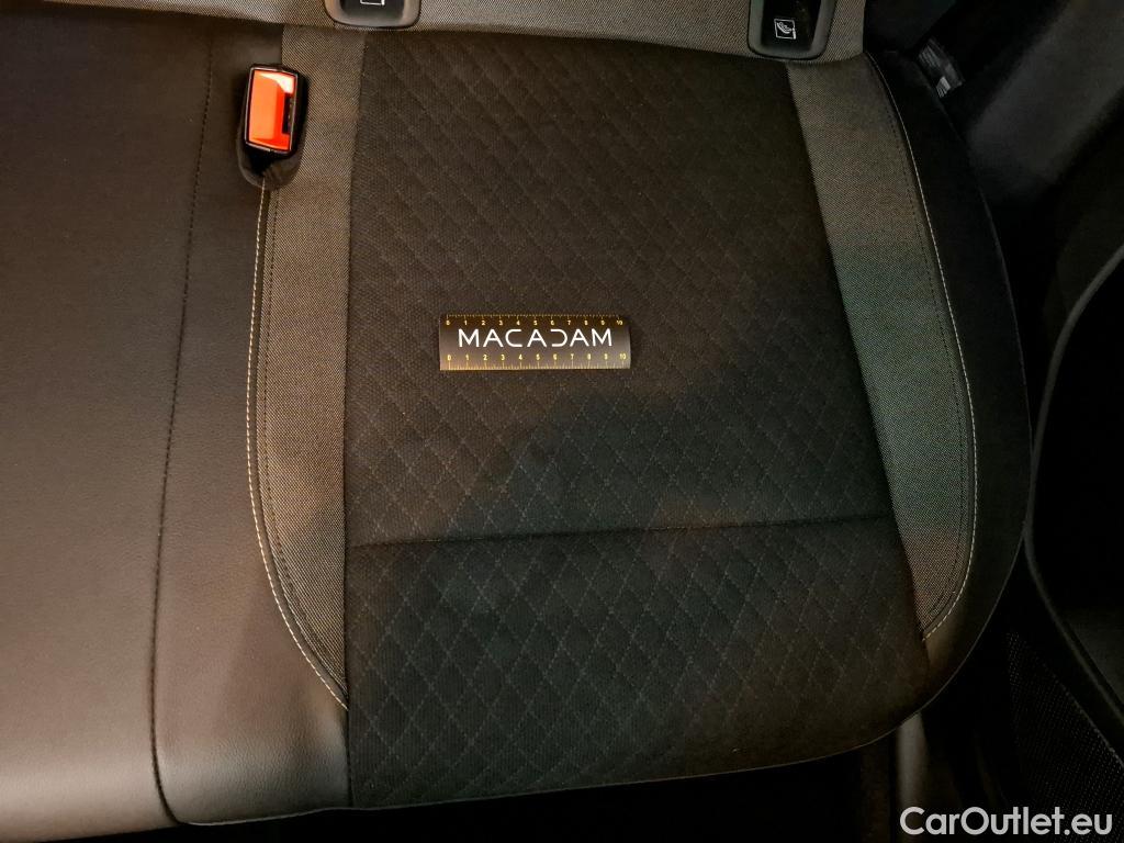  Opel   Grandland X Grandland X Elegance Business 1.5 130CV BVA8 E6d #62