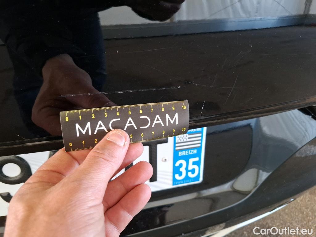  Opel   Grandland X Grandland X Elegance Business 1.5 130CV BVA8 E6d #25