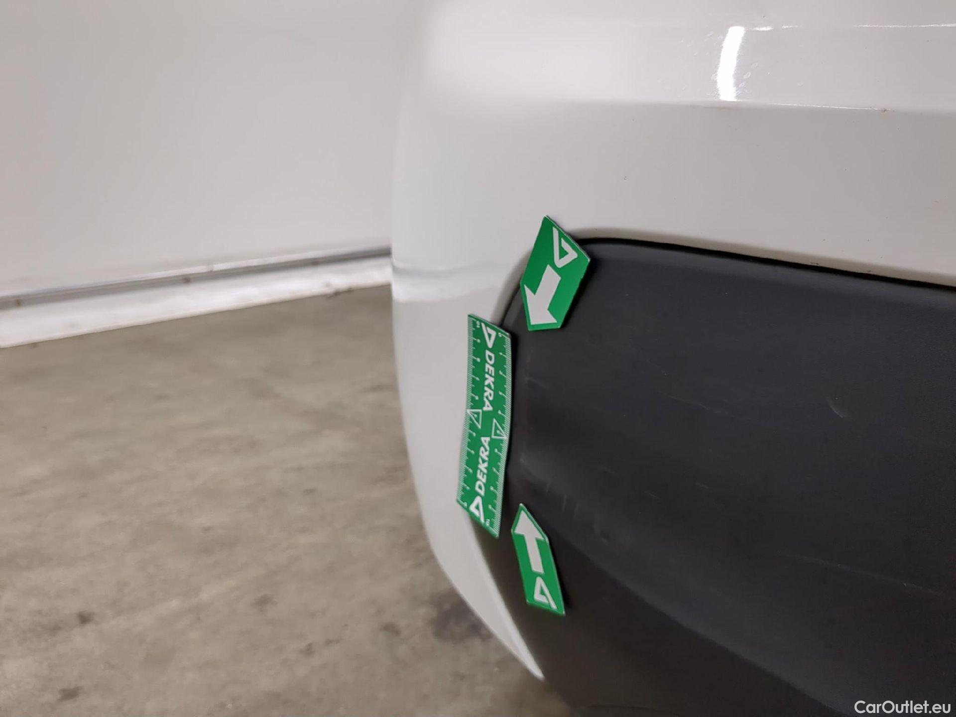  Peugeot  208  Premium 1.2 PureTech 75CV BVM5 E6d #30