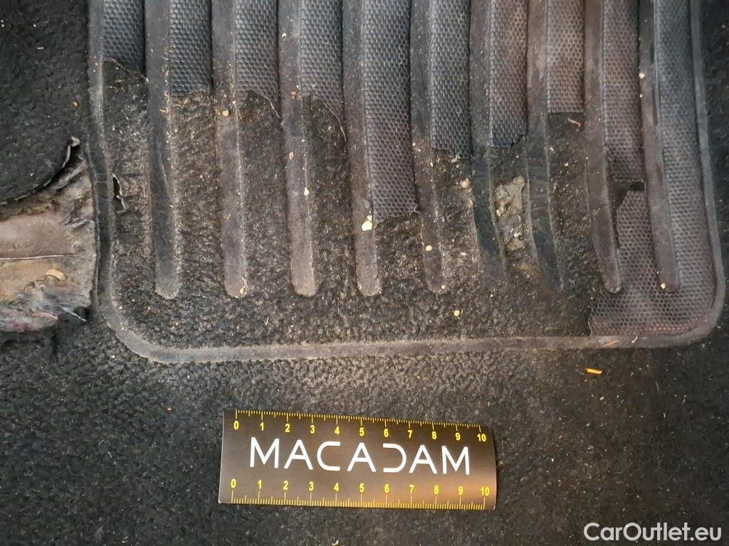  Peugeot  208  Affaire Premium 1.5 HDi 100CV BVM5 E6dT #3