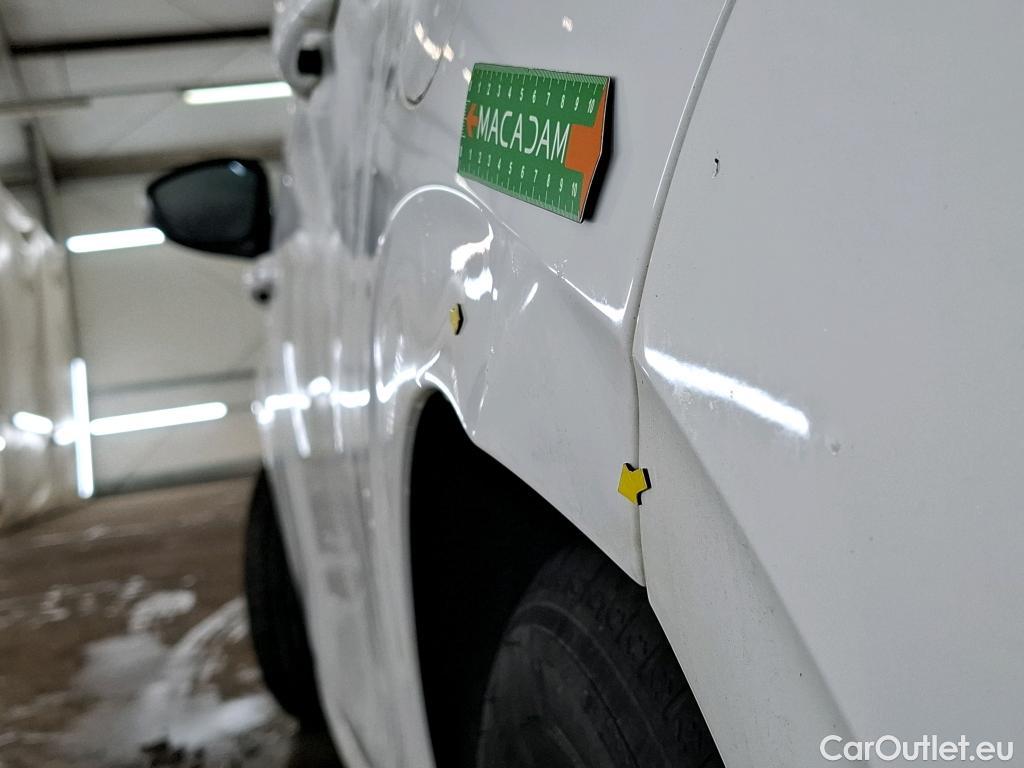  Peugeot  208 PEUGEOT  5p Berline BLUEHDI 100 ¤6.c S&S ACTIVE BUSINESS #3