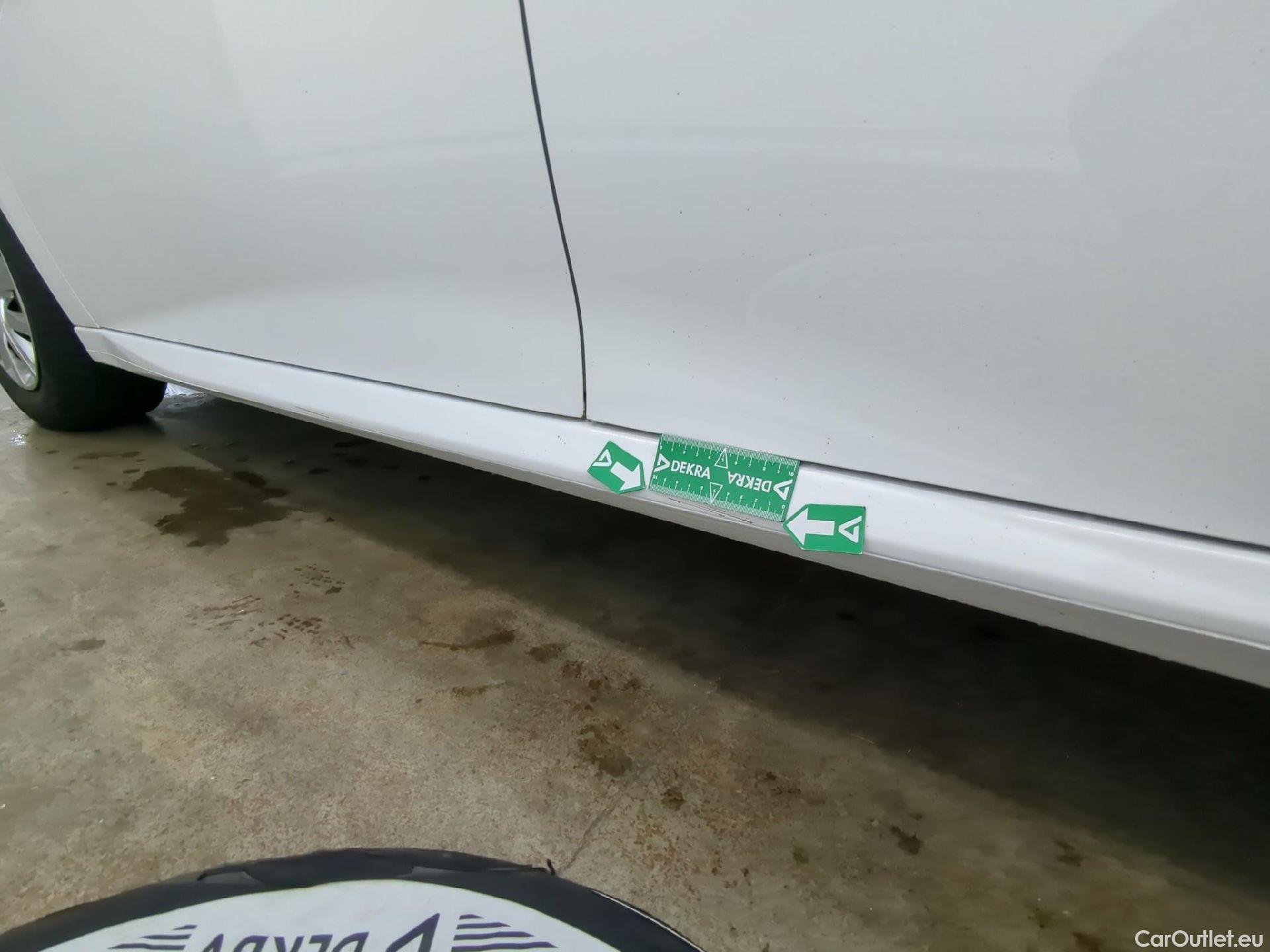  Peugeot  208  Premium 1.2 PureTech 75CV BVM5 E6d #20