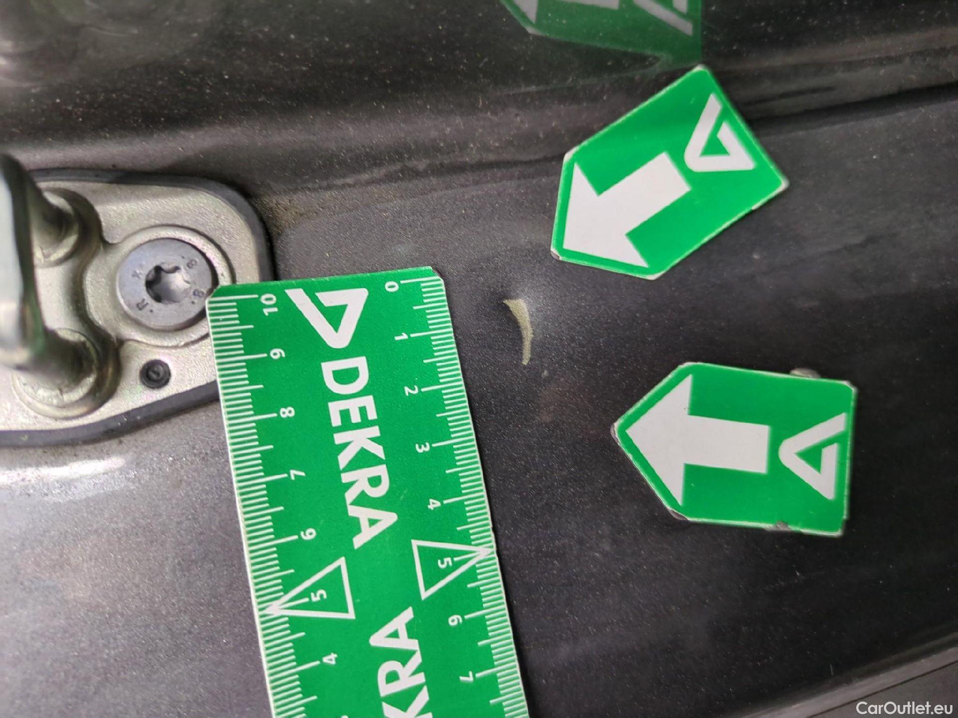  Peugeot  2008  Allure Business 1.5 HDi 130CV BVA8 E6d #15