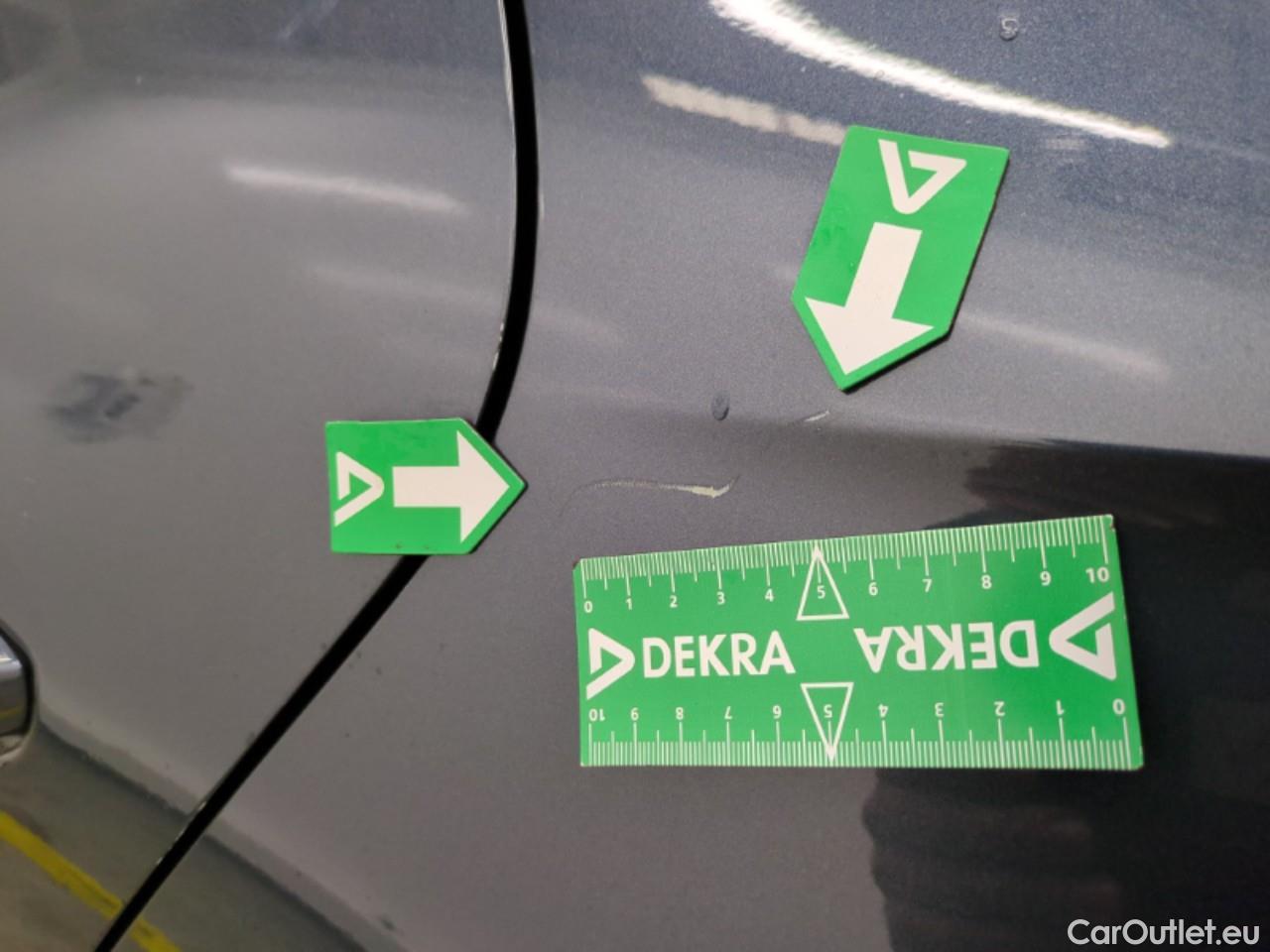  Seat  Leon SEAT  / 2020 / 5P / Berline 1.0 eTSI 110 DSG S&S Style Business #27