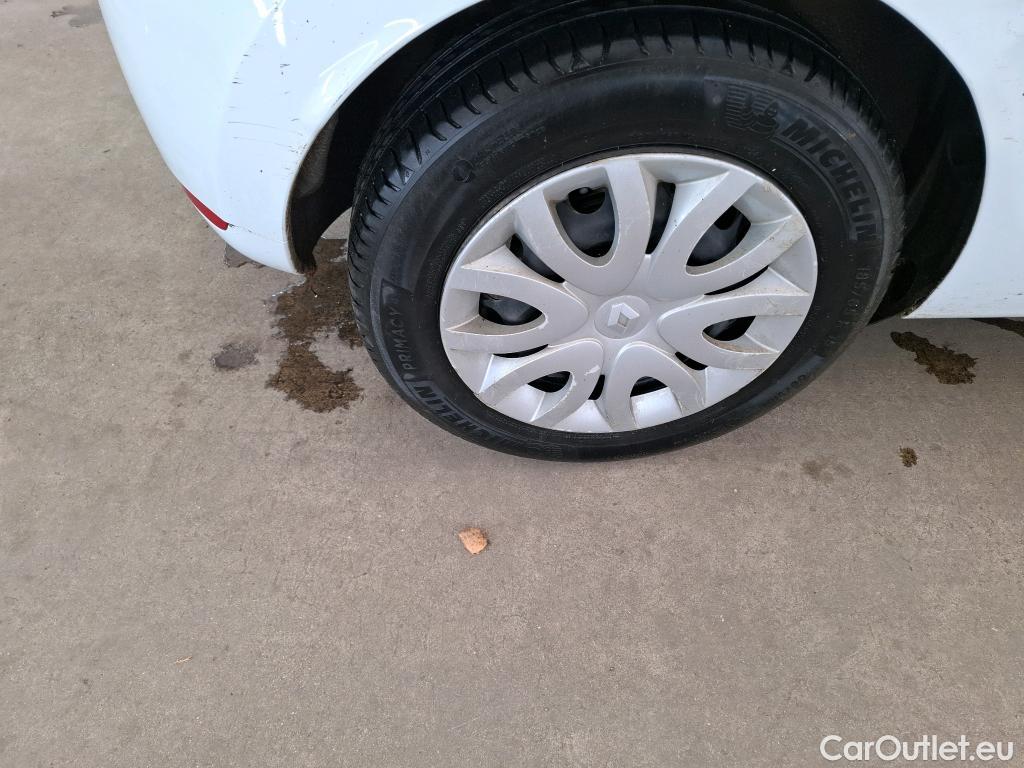  Renault  Clio  IV Air MediaNav 1.5 dCi 75CV BVM5 E6 #68