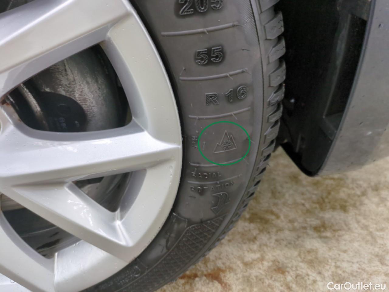  Seat  Leon SEAT  / 2020 / 5P / Berline 1.0 eTSI 110 DSG S&S Style Business #15