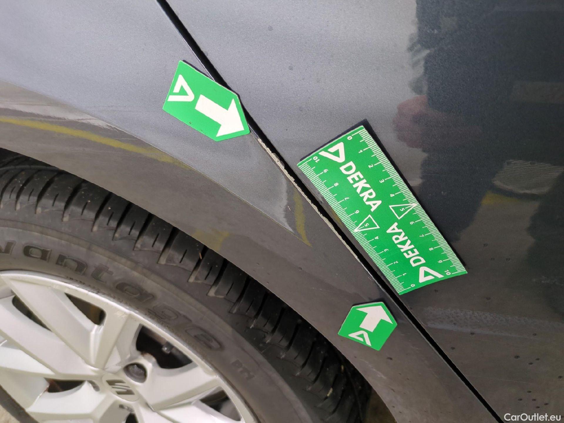  Seat  Leon SEAT  / 2020 / 5P / Berline 1.0 eTSI 110 DSG S&S Style Business #36