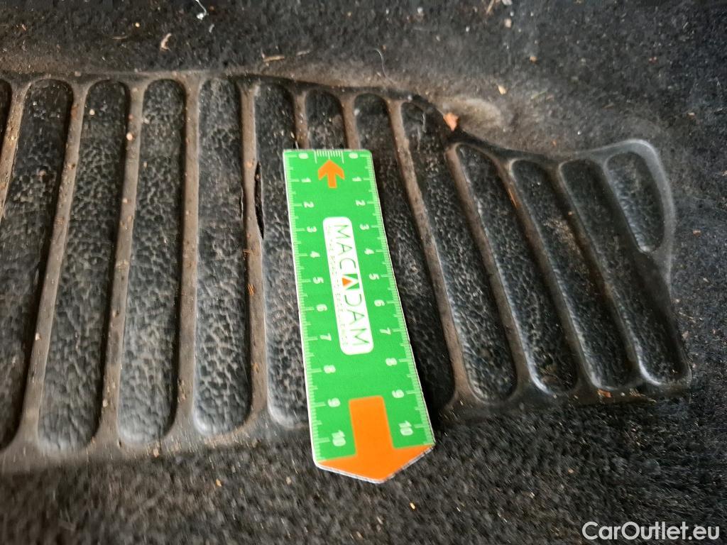  Renault  Clio  IV Air MediaNav 1.5 dCi 75CV BVM5 E6 #22