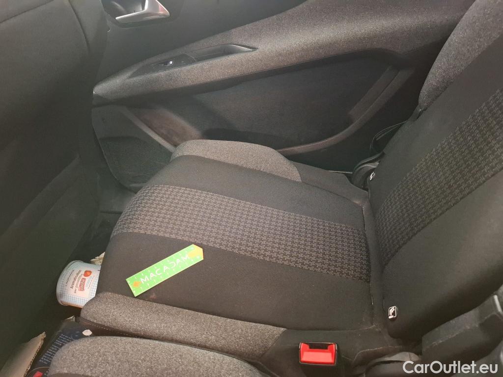  Peugeot  5008  Active Business 1.2 PureTech 130CV BVA8 7 Sieges E6d #46