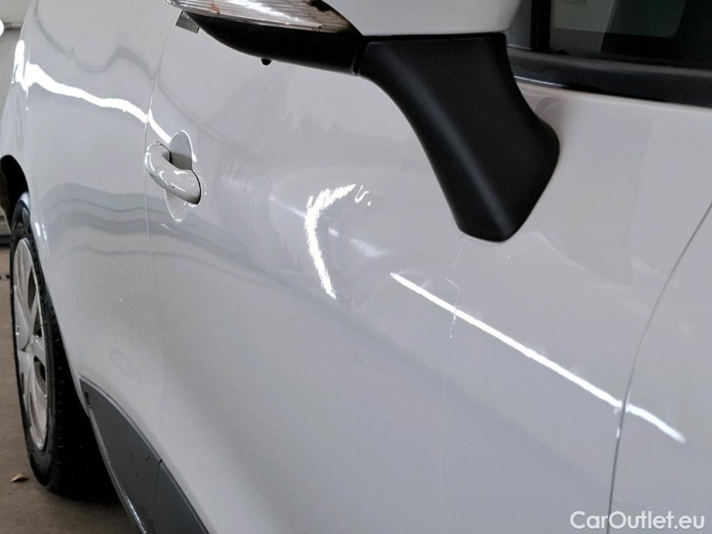  Renault  Clio  IV Air MediaNav 1.5 dCi 75CV BVM5 E6 #26