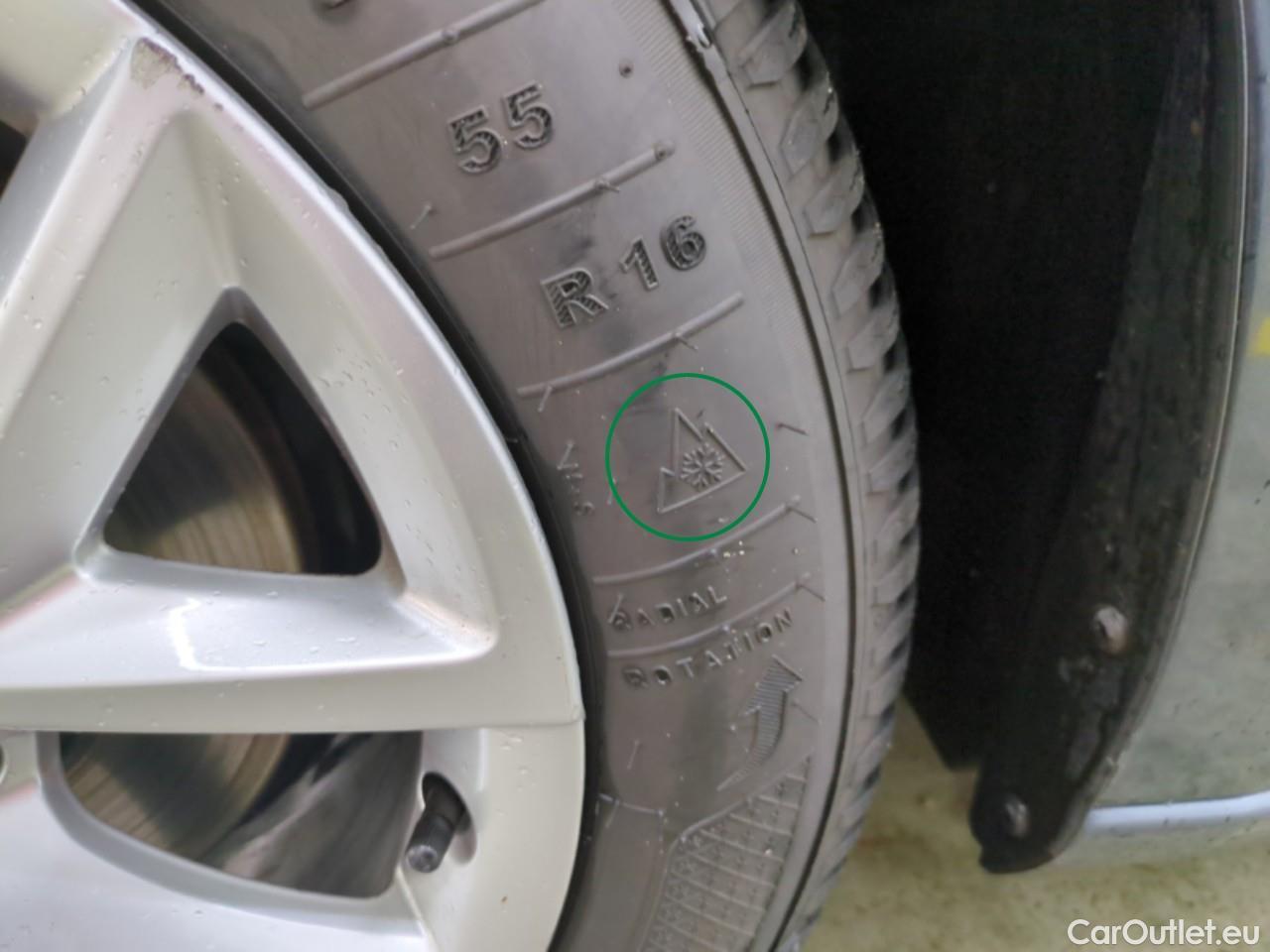  Seat  Leon SEAT  / 2020 / 5P / Berline 1.0 eTSI 110 DSG S&S Style Business #12