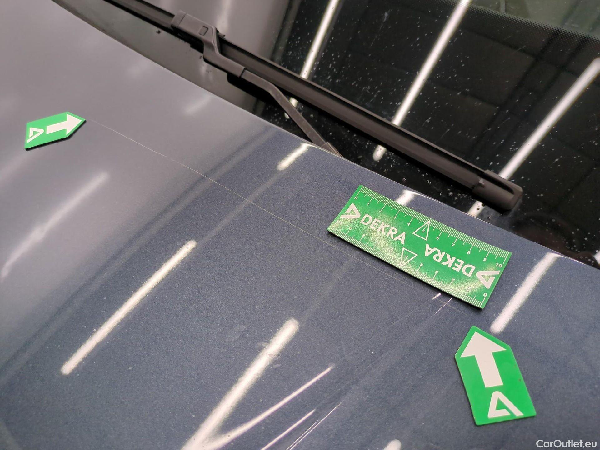  Seat  Leon SEAT  / 2020 / 5P / Berline 1.0 eTSI 110 DSG S&S Style Business #46