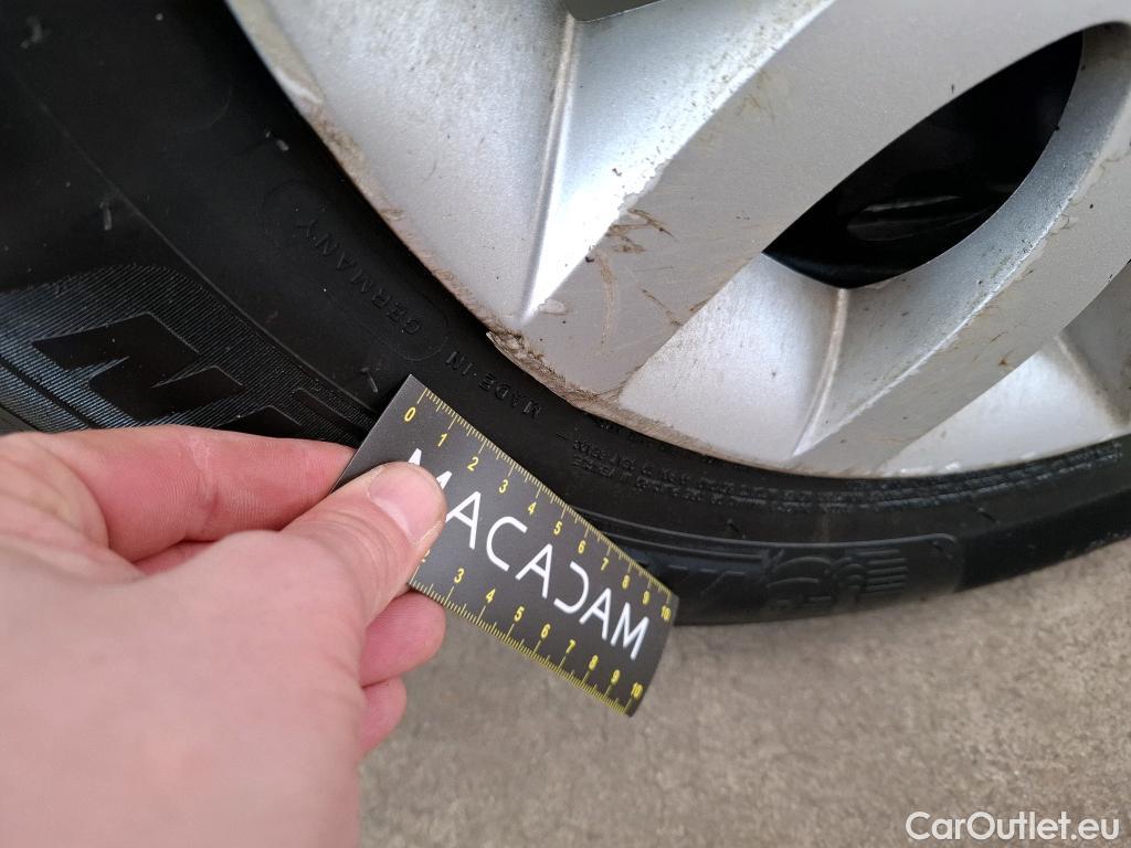  Renault  Clio  IV Air MediaNav 1.5 dCi 75CV BVM5 E6 #69