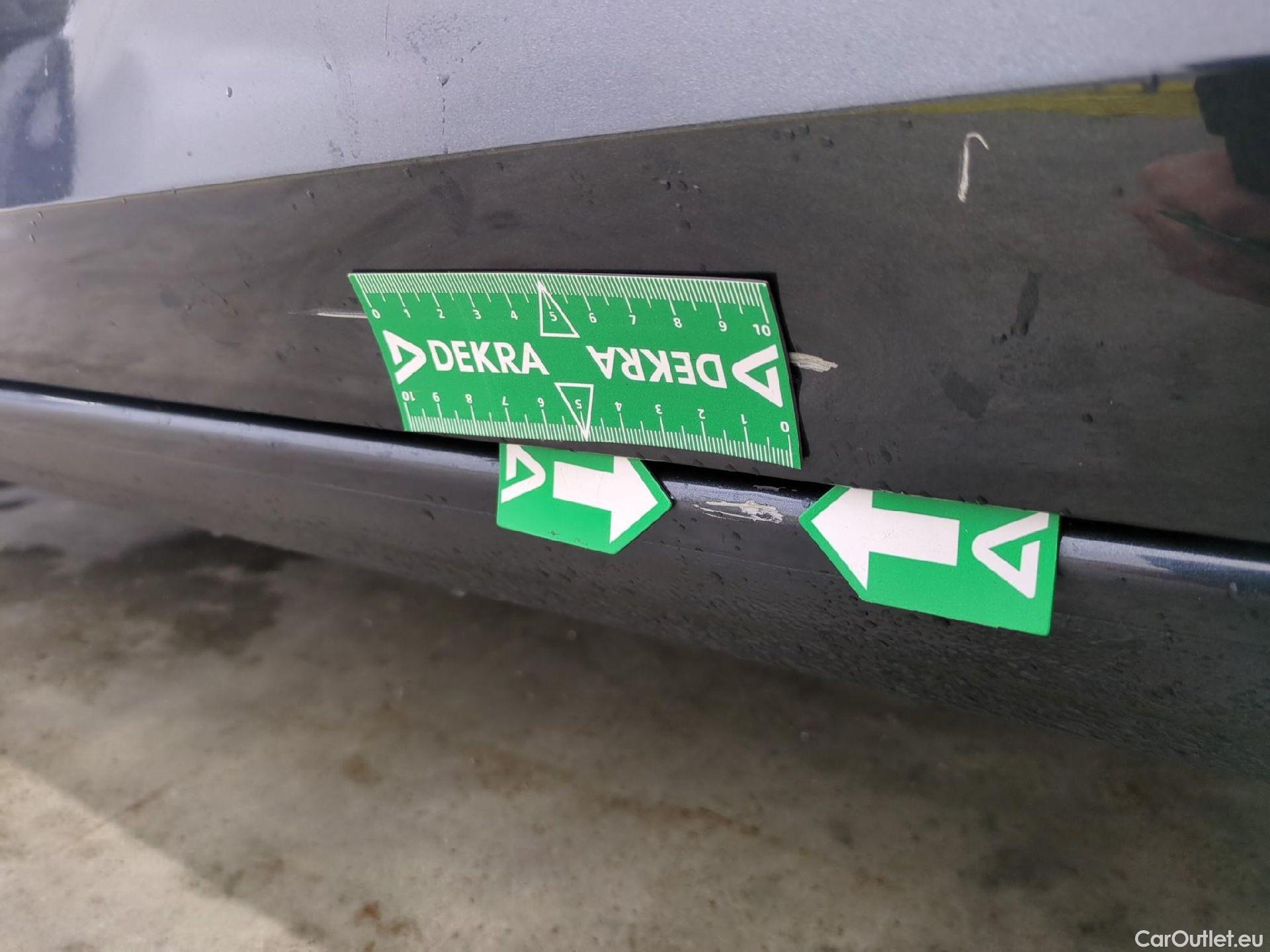  Seat  Leon SEAT  / 2020 / 5P / Berline 1.0 eTSI 110 DSG S&S Style Business #26