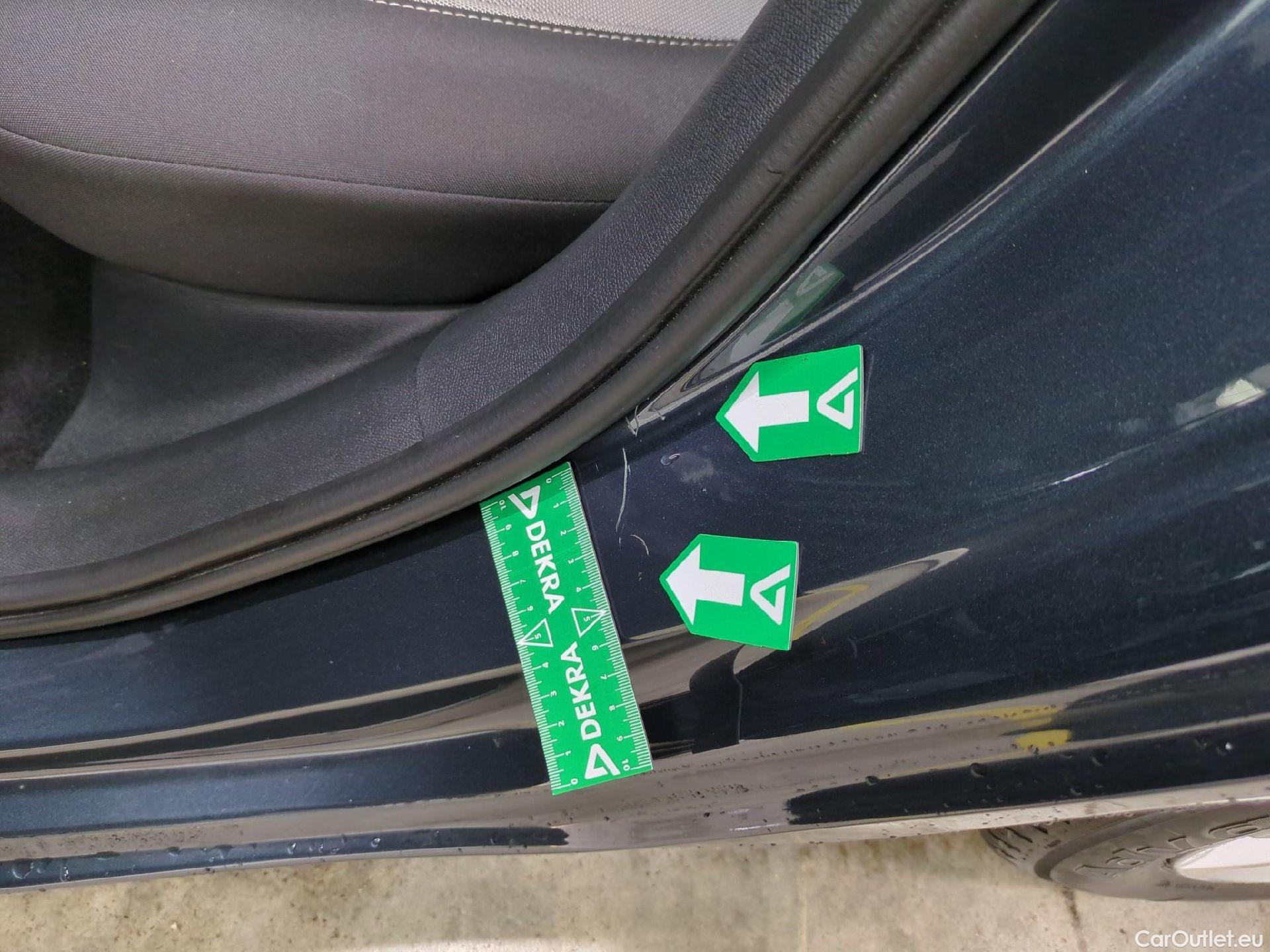  Seat  Leon SEAT  / 2020 / 5P / Berline 1.0 eTSI 110 DSG S&S Style Business #10