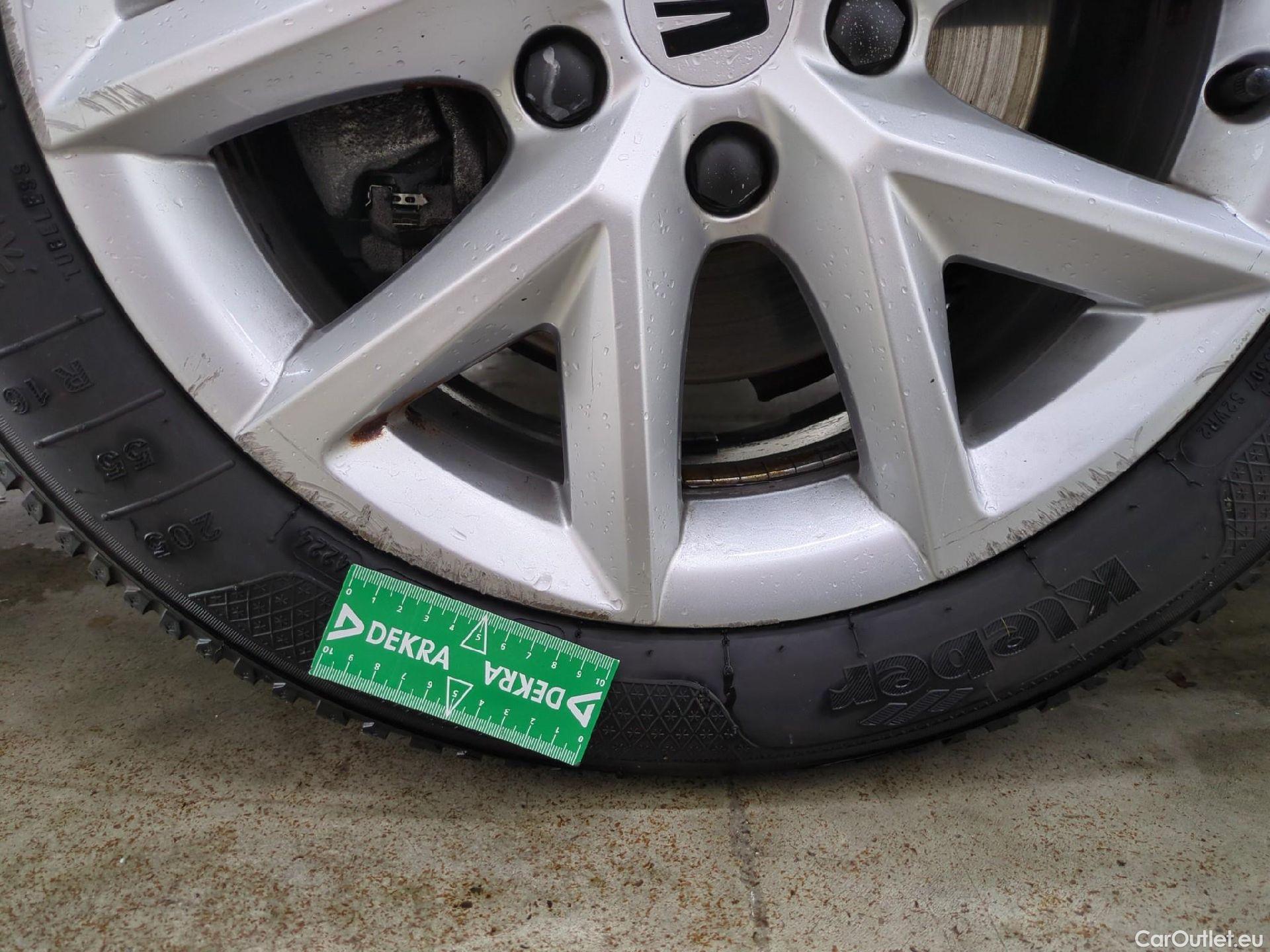  Seat  Leon SEAT  / 2020 / 5P / Berline 1.0 eTSI 110 DSG S&S Style Business #21