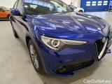  Alfa Romeo   STELVIO ALFA ROMEO / 2017 / 5P / SUV 2.2 TD 160 CV SUPER BUSINESS AT8 RWD #42