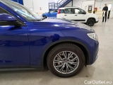  Alfa Romeo   STELVIO ALFA ROMEO / 2017 / 5P / SUV 2.2 TD 160 CV SUPER BUSINESS AT8 RWD #45