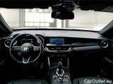  Alfa Romeo   STELVIO ALFA ROMEO / 2017 / 5P / SUV 2.2 TD 210 CV SPRINT AT8 Q4 #3