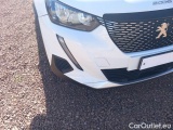  Peugeot  2008 PEUGEOT  / 2019 / 5P / CROSSOVER BLUEHDI 130 EAT8 ALLURE PACK S/S AUT. #28