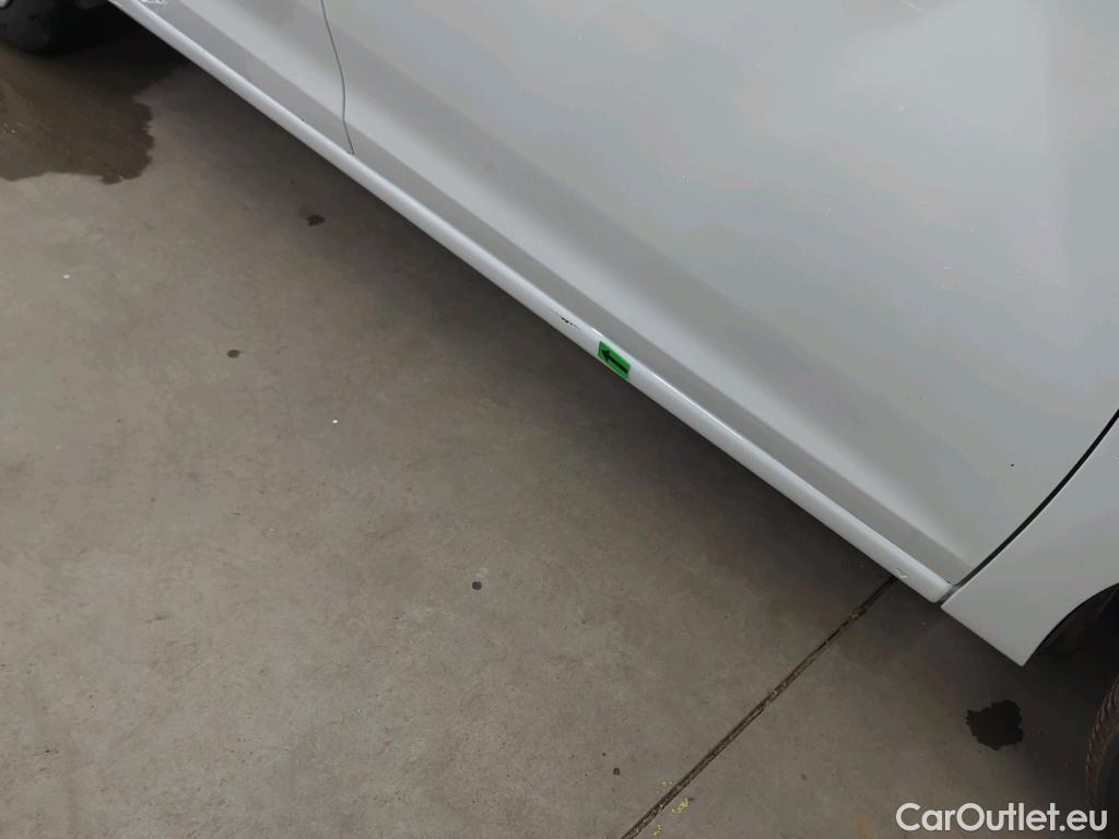  Dacia  Logan 0.9 TCe 90CP Laureate_Groupama #9