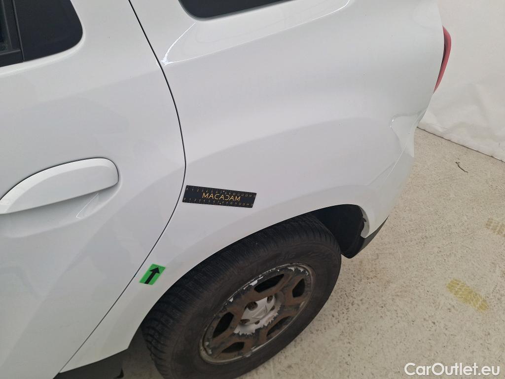  Dacia  Duster 1.5 Blue dCi 115CP Comfort 4WD #9