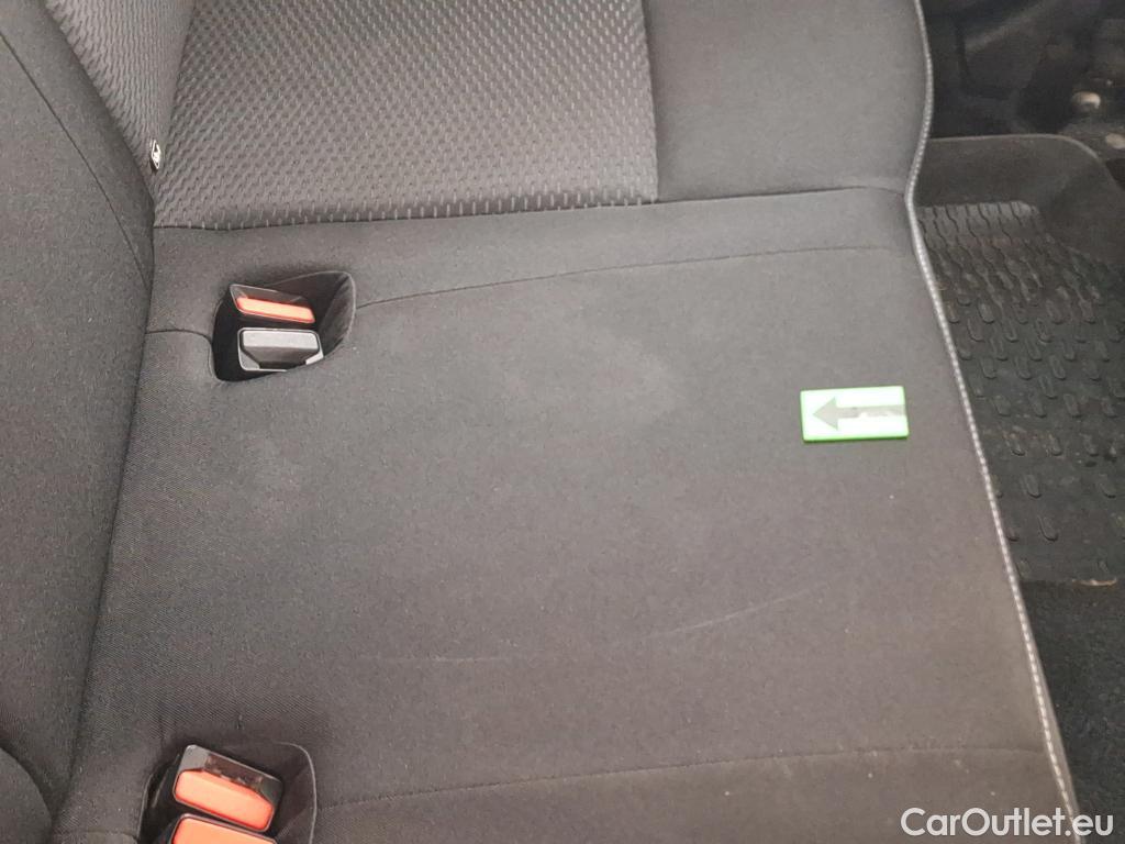  Dacia  Duster 1.5 Blue dCi 115CP Comfort 4WD #34