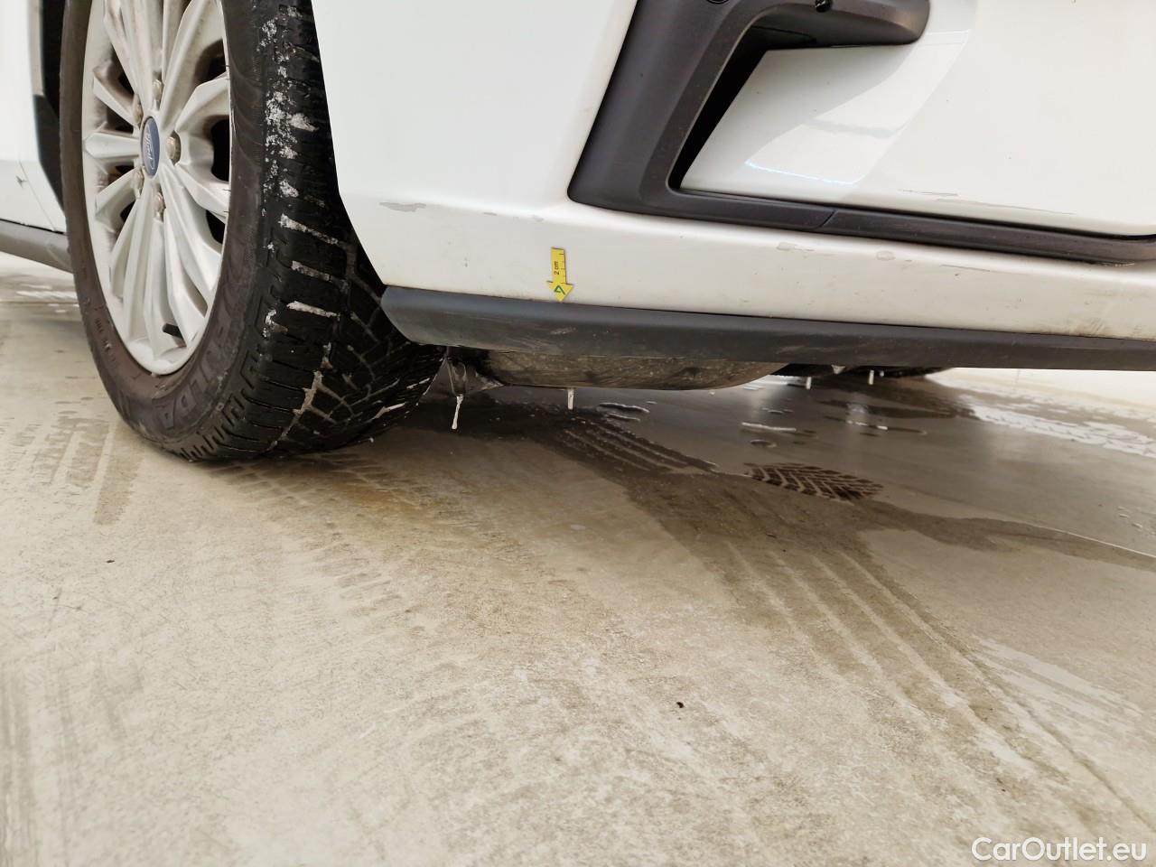  Ford  Focus 1.0 EcoBoost mHEV 155CP Titanium #8