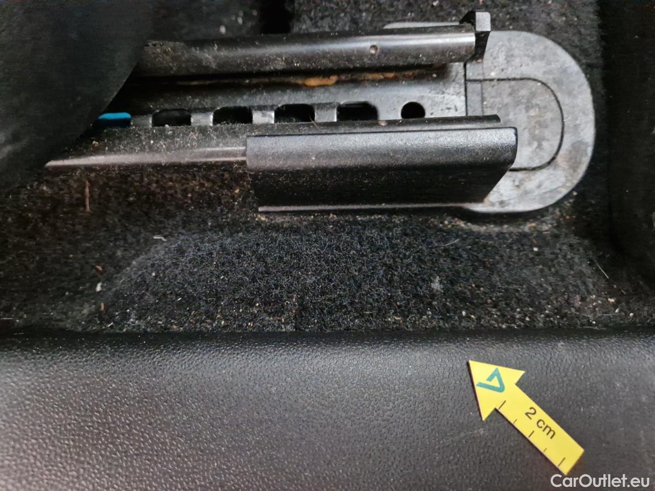  Ford  Fiesta 1.5 TDCi 85CP Trend Connected #56