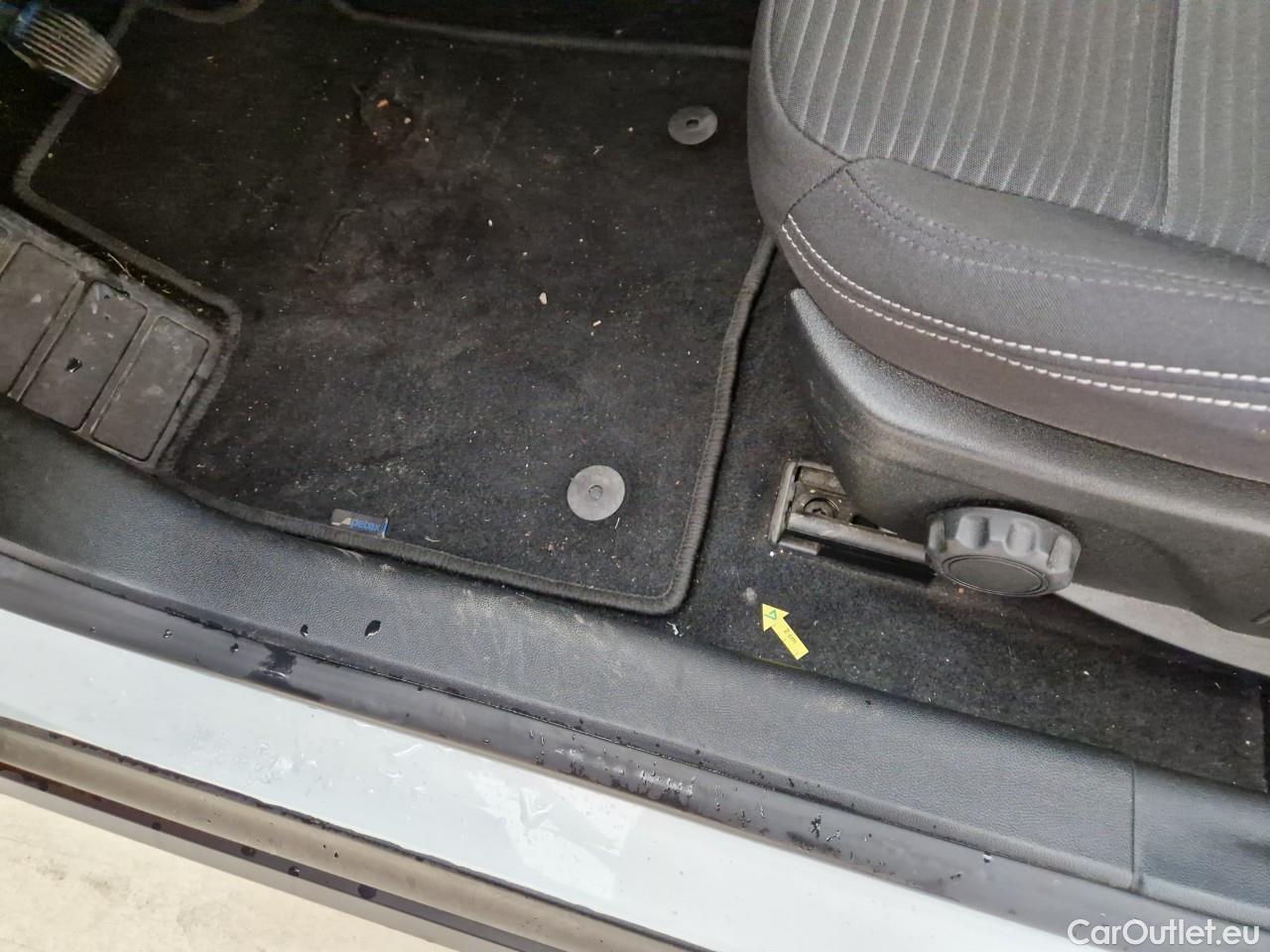  Ford  Focus 1.0 EcoBoost mHEV 155CP Titanium #24