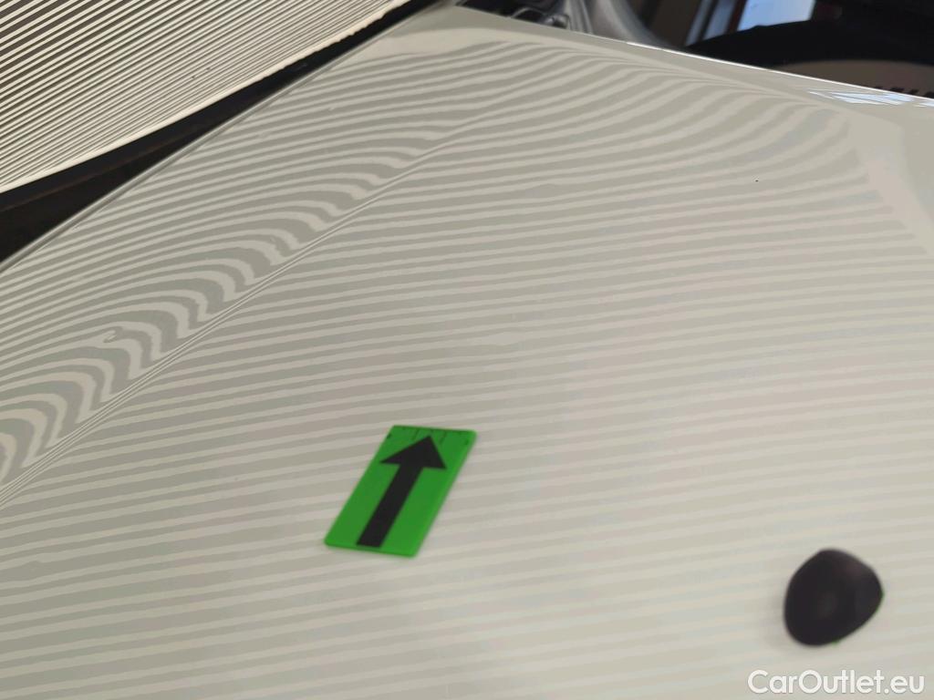  Dacia  Logan 0.9 TCe 90CP Laureate_Groupama #4