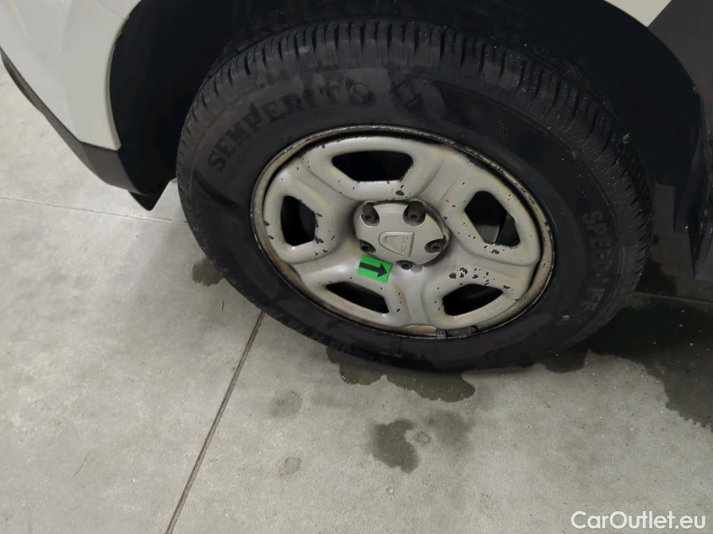  Dacia  Duster 1.5 Blue dCi 115CP Comfort 4WD #11