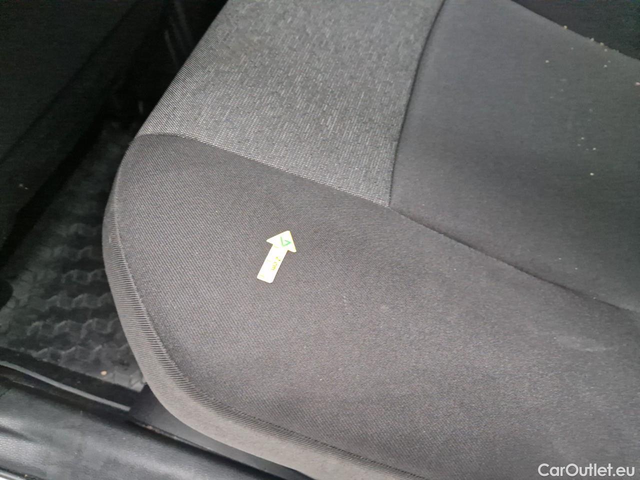  Toyota  Yaris 1.5 Hybrid Eco HYB Auto #32