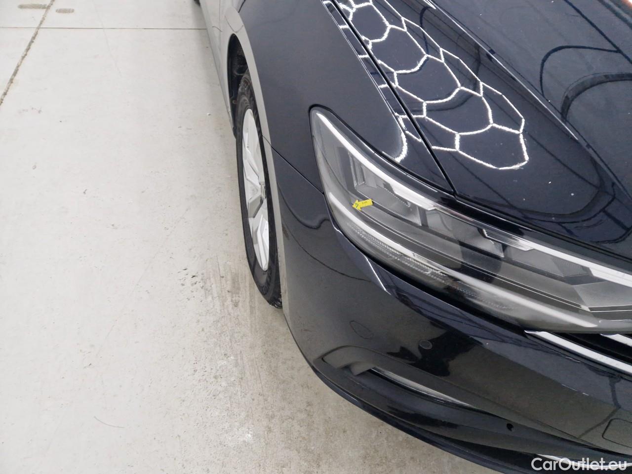  Volkswagen  Passat Comfortline 2.0 TDI DSG 150 CP #8