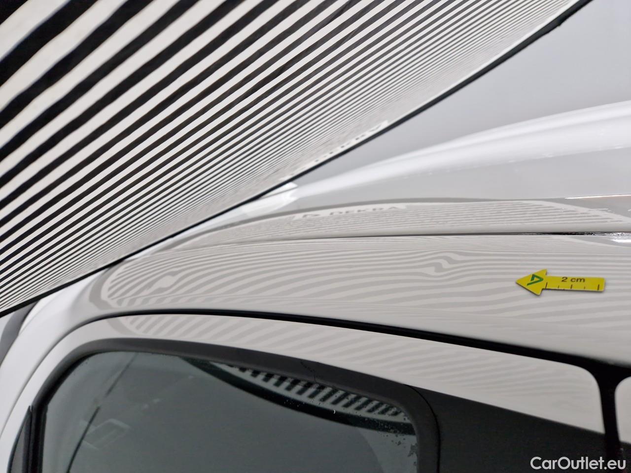  Toyota  Yaris 1.5 Hybrid Eco HYB Auto #16