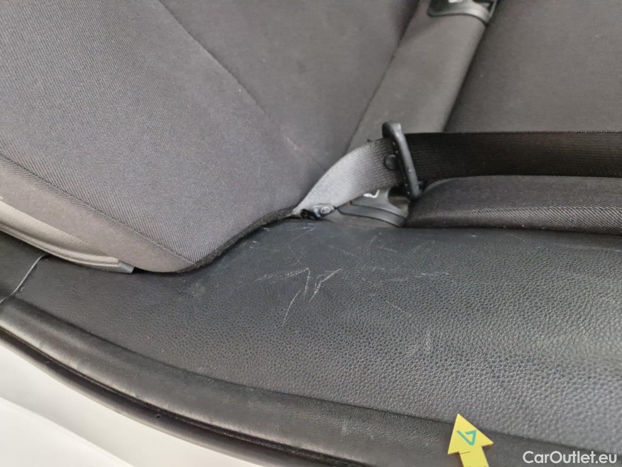  Toyota  Yaris 1.5 Hybrid Eco HYB Auto #35