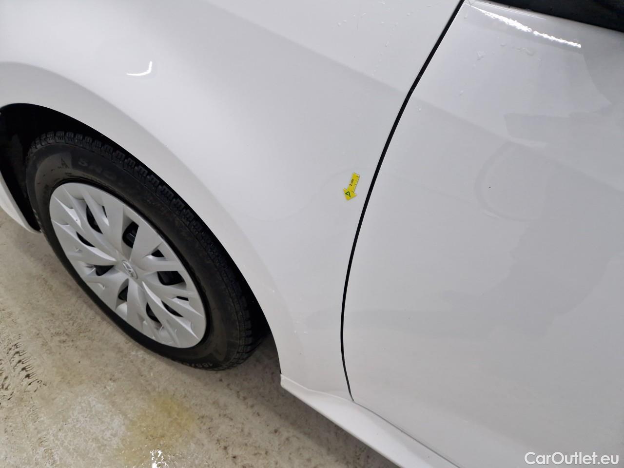  Toyota  Yaris 1.5 Hybrid Eco HYB Auto #4