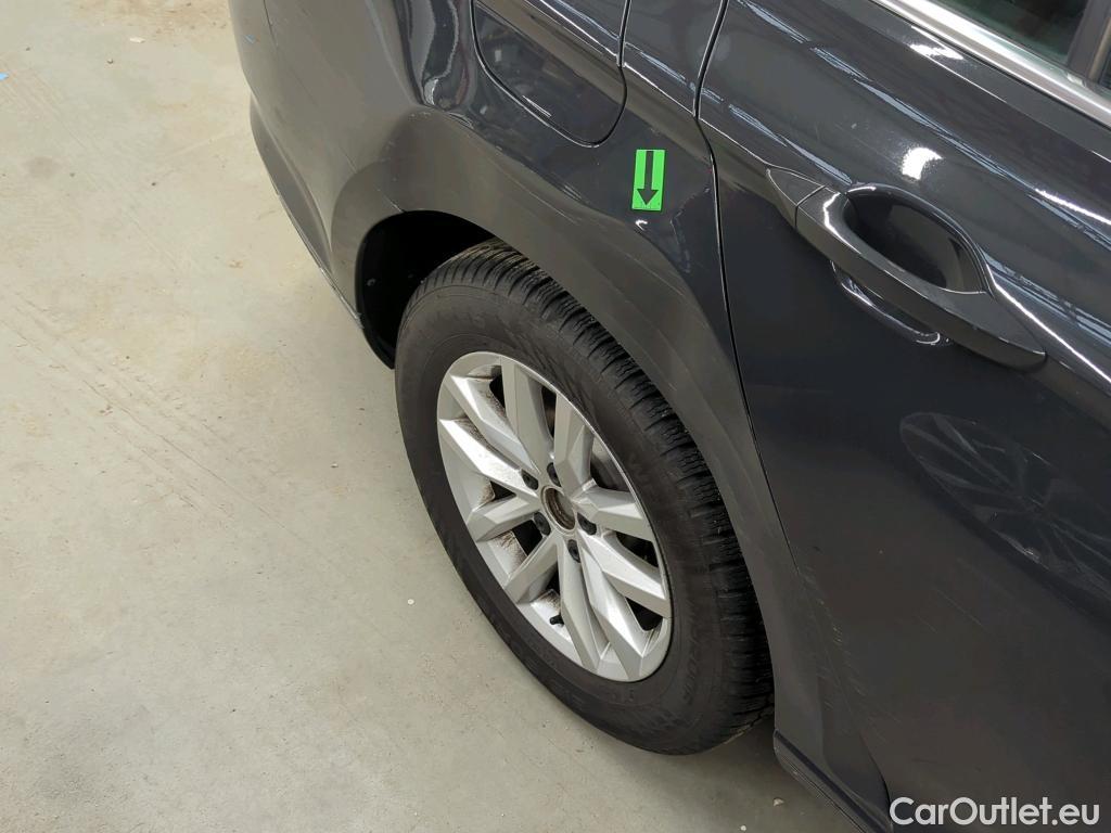  Volkswagen  Passat Comfortline 2.0 TDI DSG 150 CP #7