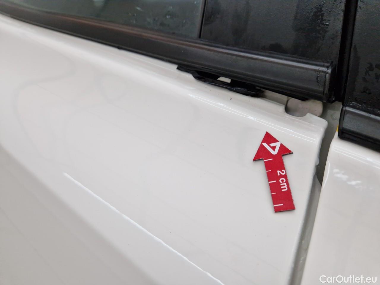  Toyota  C-HR 1.8 HSD C-enter #18